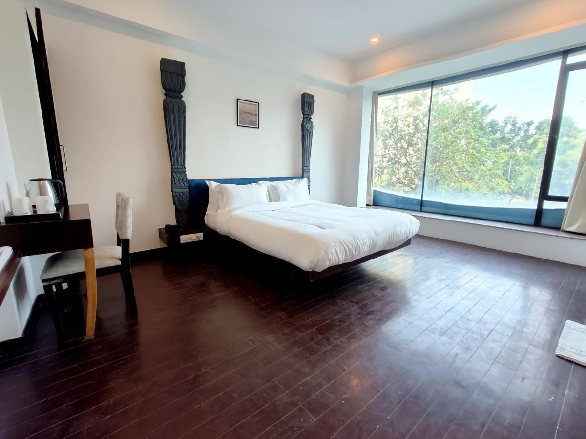 The Sky Imperial Hotel Yahvi 바도다라 외부 사진