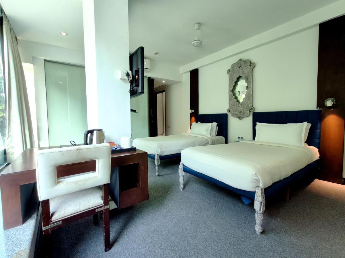 The Sky Imperial Hotel Yahvi 바도다라 외부 사진
