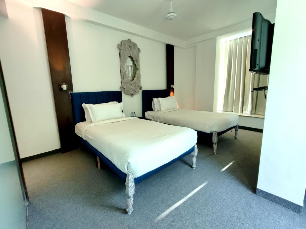 The Sky Imperial Hotel Yahvi 바도다라 외부 사진