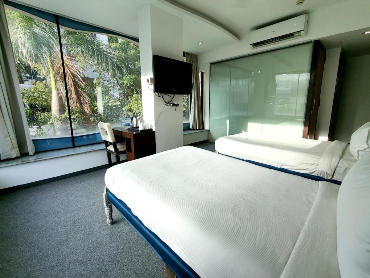The Sky Imperial Hotel Yahvi 바도다라 외부 사진